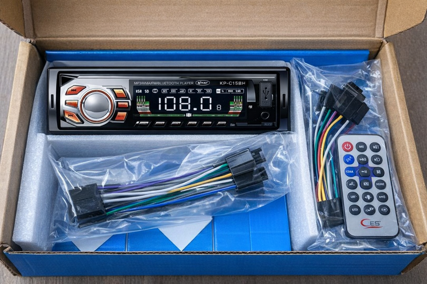 Radio para Auto Bluetooth Knup C15BH 60W USB FM con Control Remoto